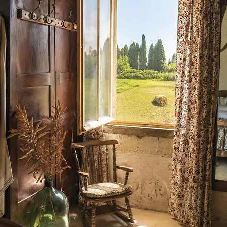 Un Refuge Entre Provence Et Camargue Beaucaire (Gard)